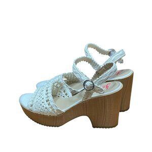 Jellypop Danielle  White Crochet Platform Sandals 10  Buckle Strap & Chunky Hell